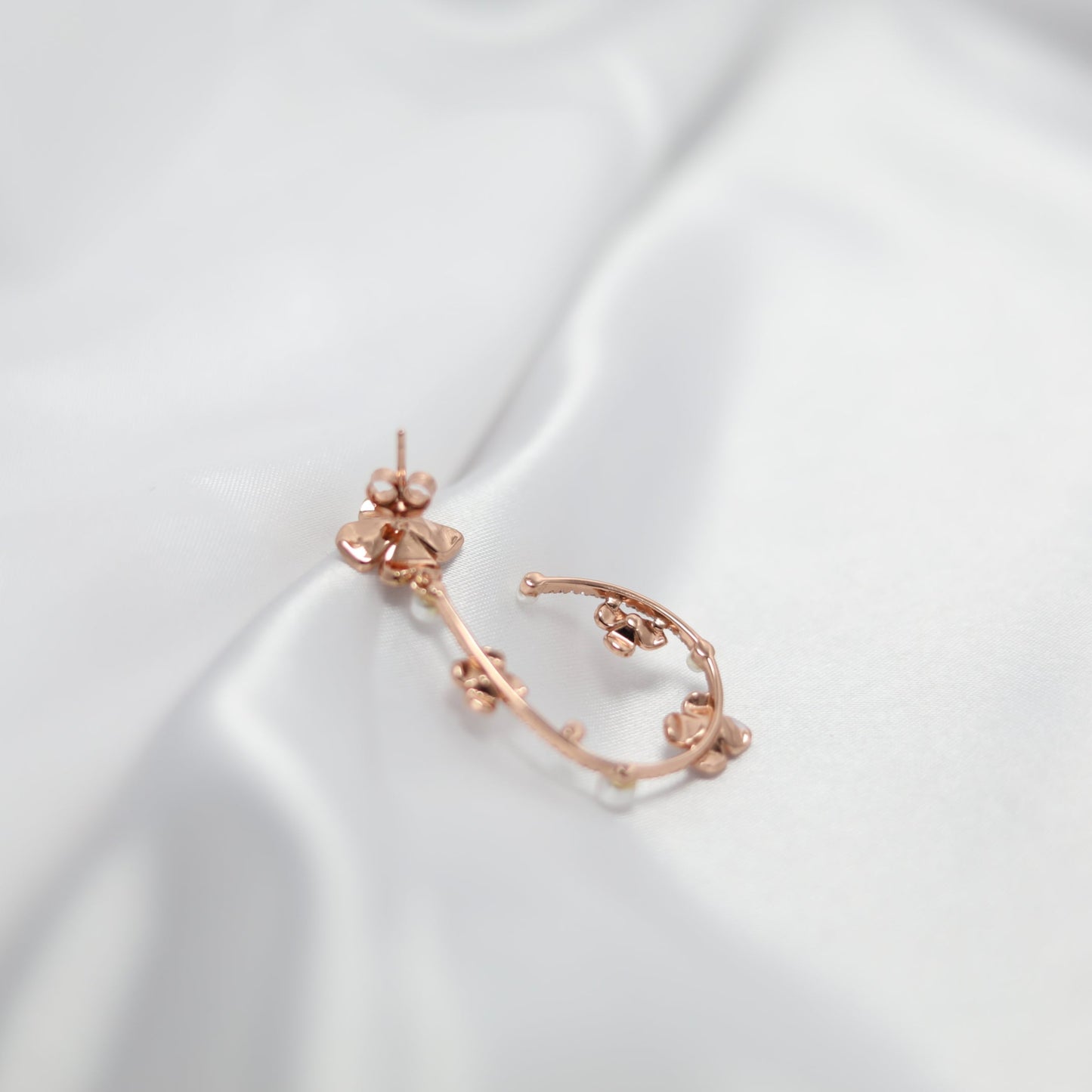 Rosé Bloom Pearl Hoop Earrings