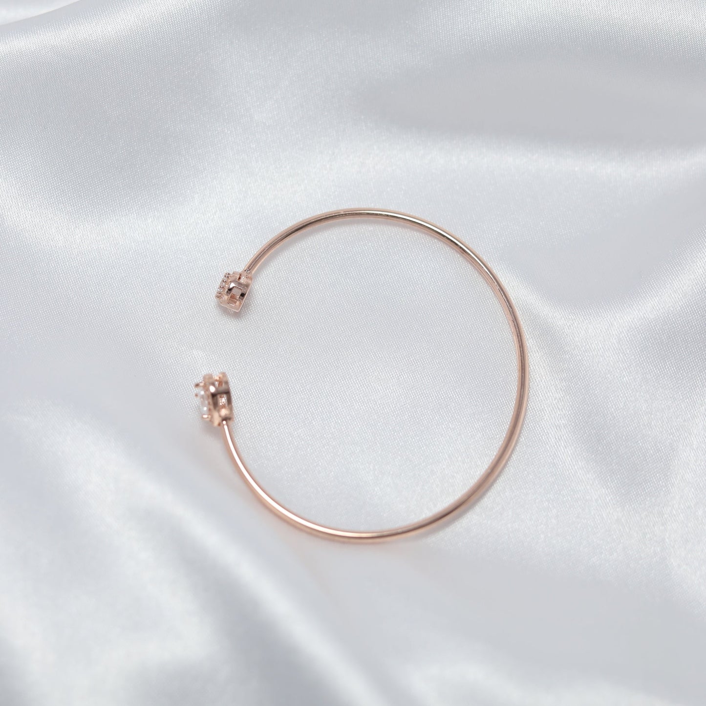 Eterna Love Kada
