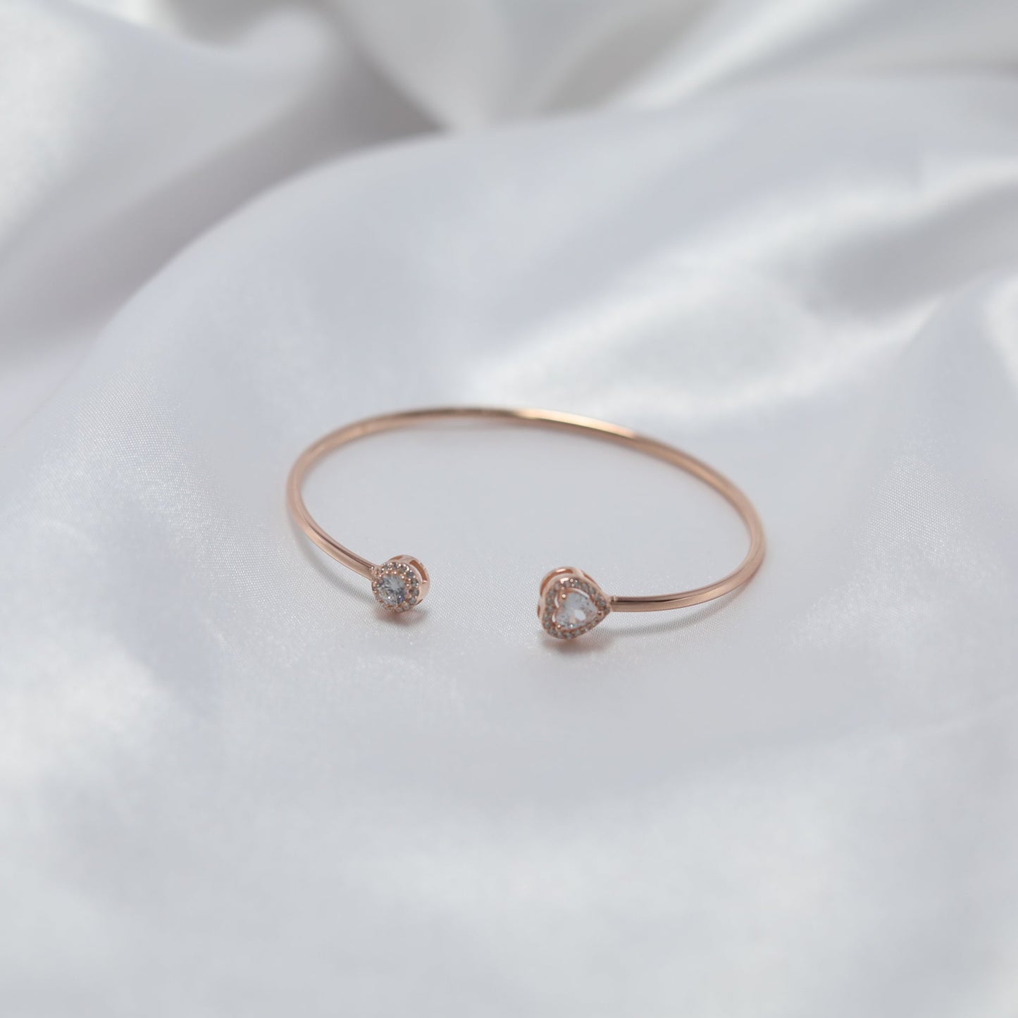 Eterna Love Kada