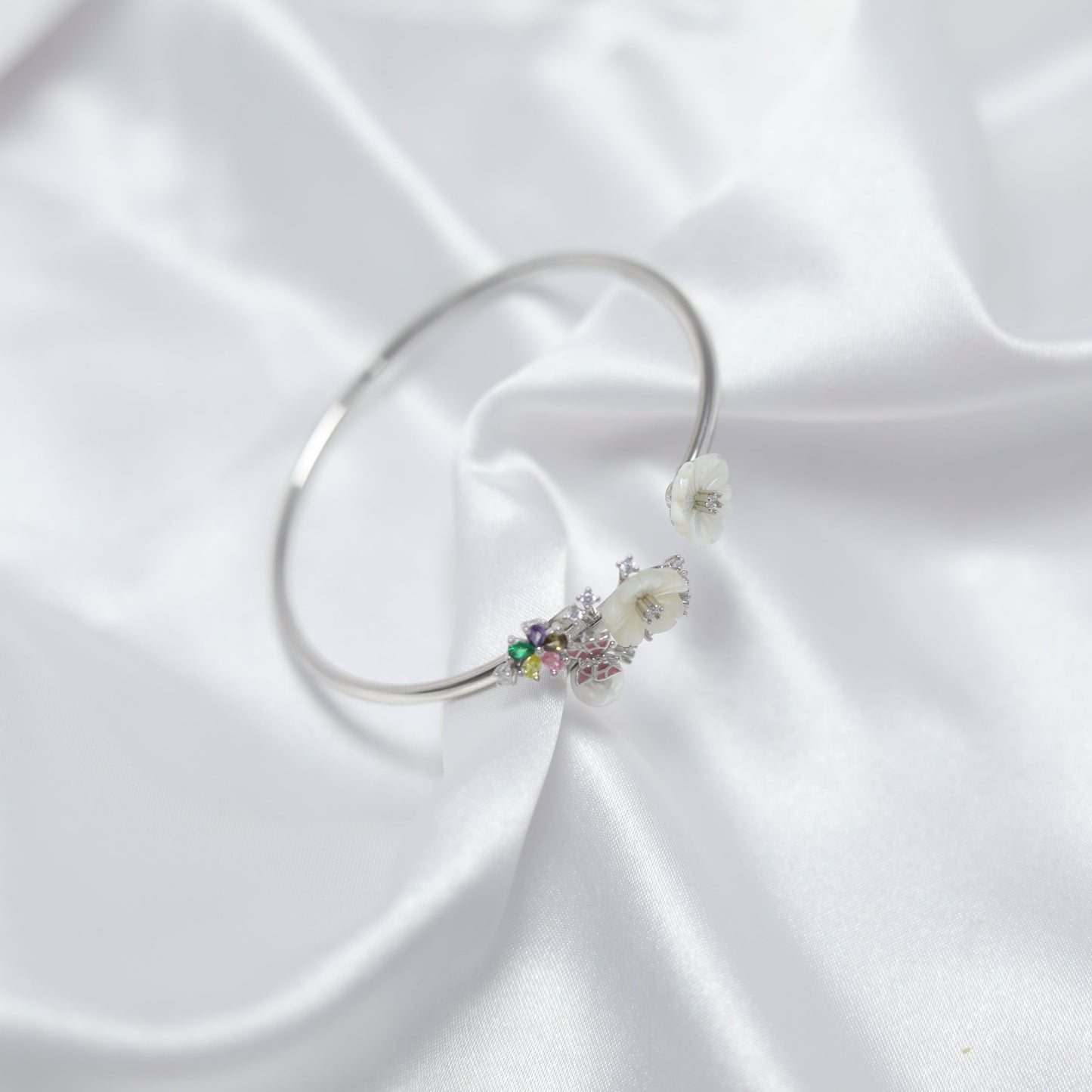 Gulnaaz Floral Kada