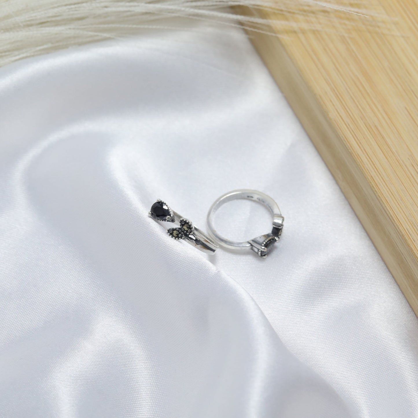 Kajra Toe Ring