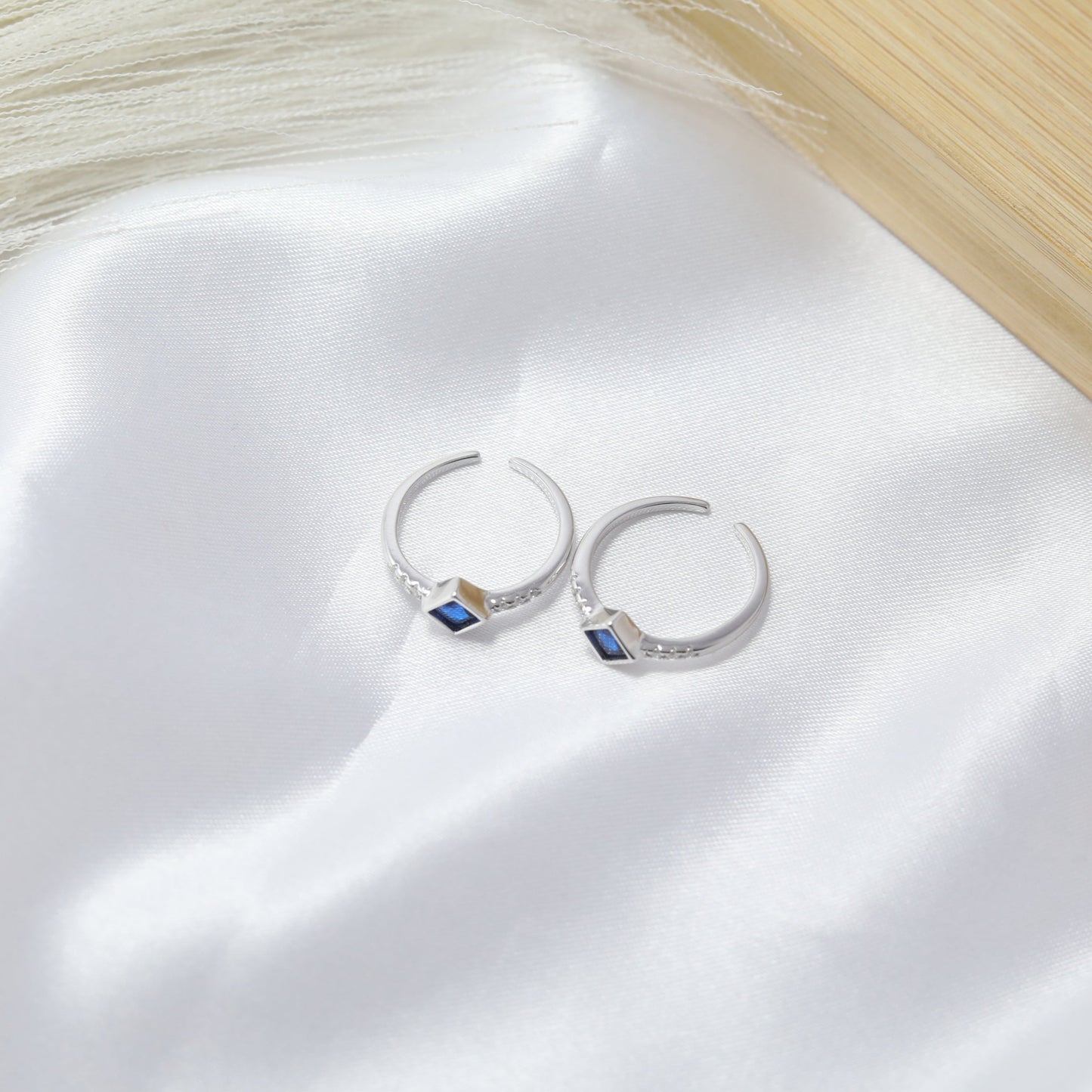 Midnight Muse – Sapphire Spark Toe Rings
