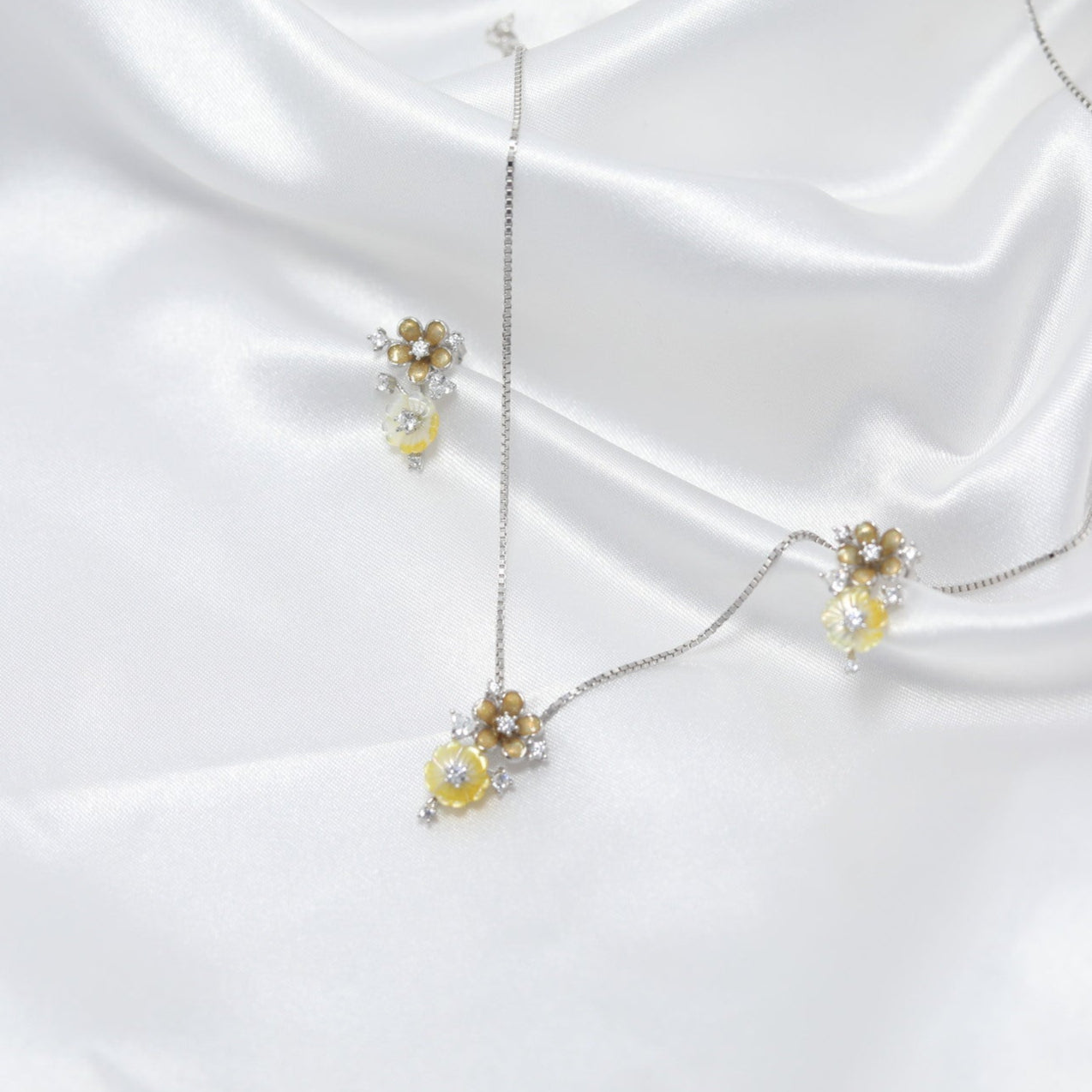 Sunlit Meadow Set