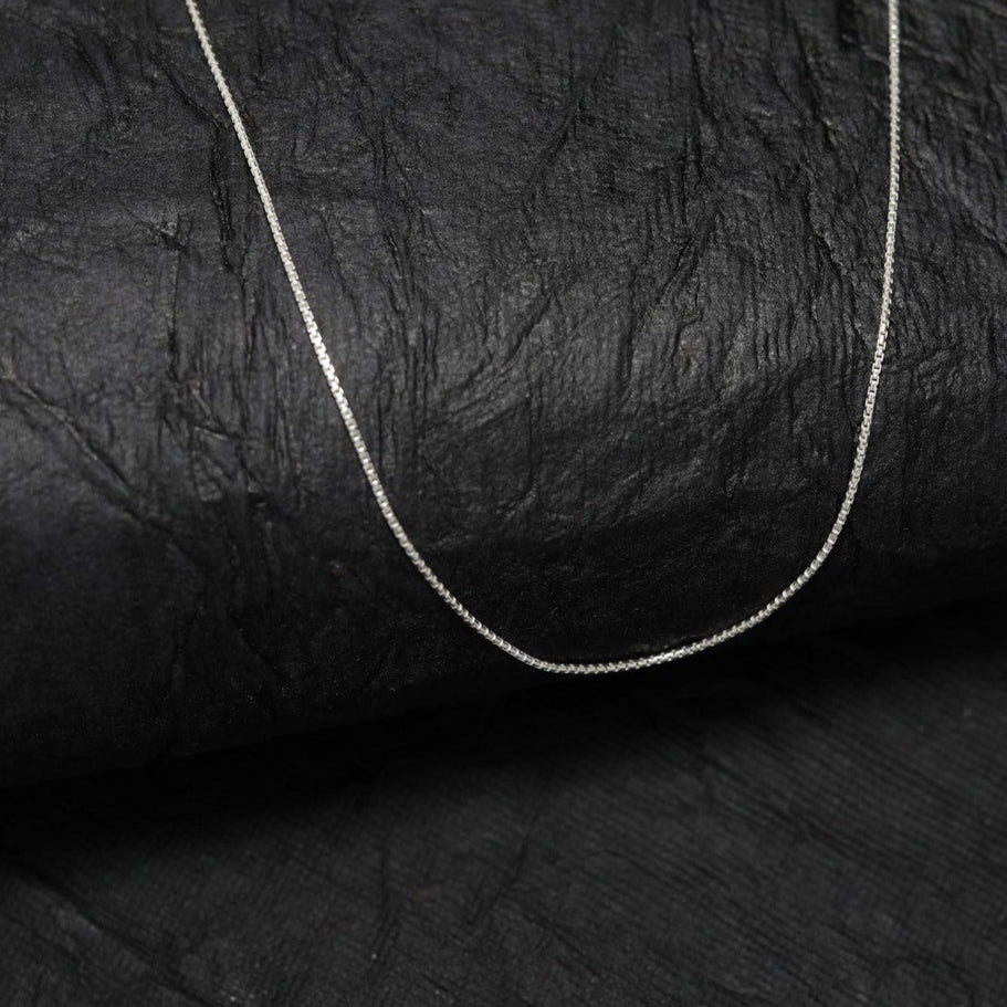 Boxed Bold Chain