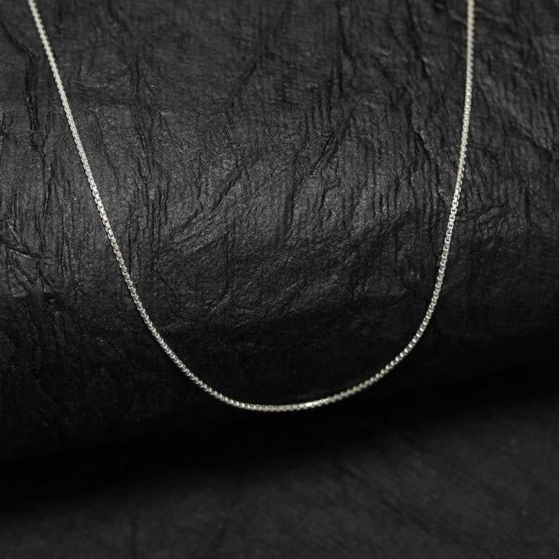 Boxed Bold Chain