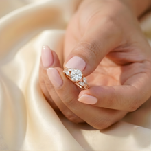 Load image into Gallery viewer, IVY TWIST RING