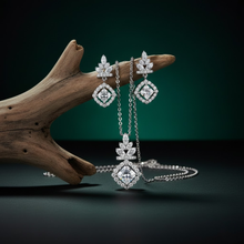 Load image into Gallery viewer, Lotus Diamond Set