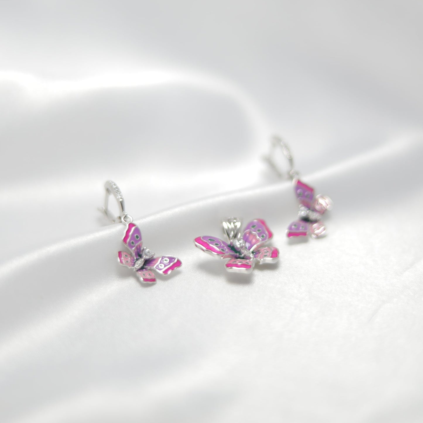 Mystic Flutter Pendant Set | 92.5 silver