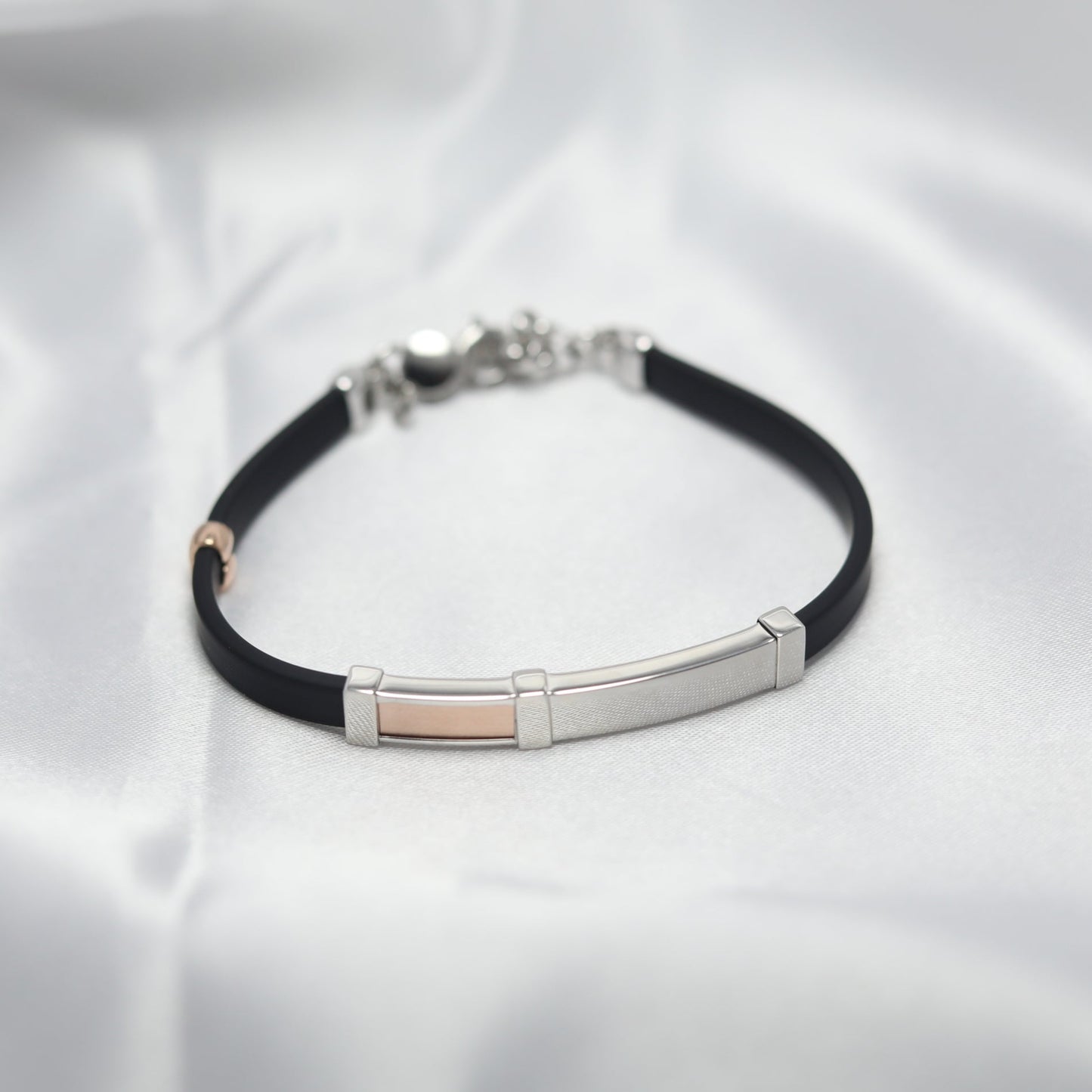 Titan Noir Bracelet