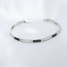 Load image into Gallery viewer, Midnight Link Bracelet