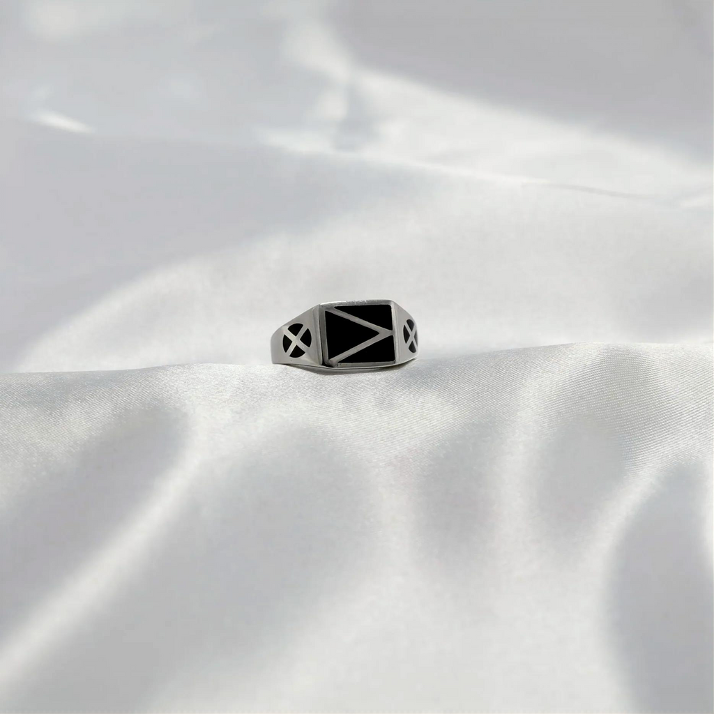 Geometric Onyx Signet Ring