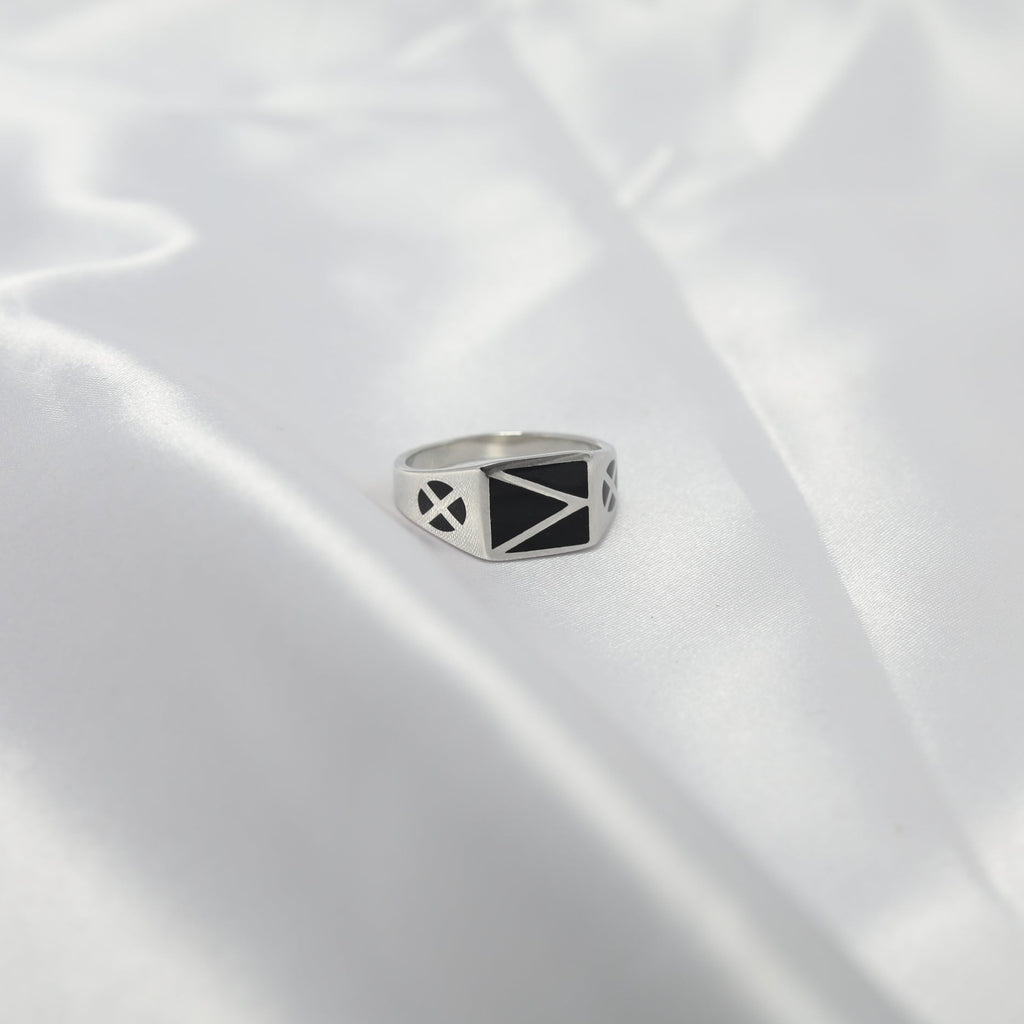 Geometric Onyx Signet Ring