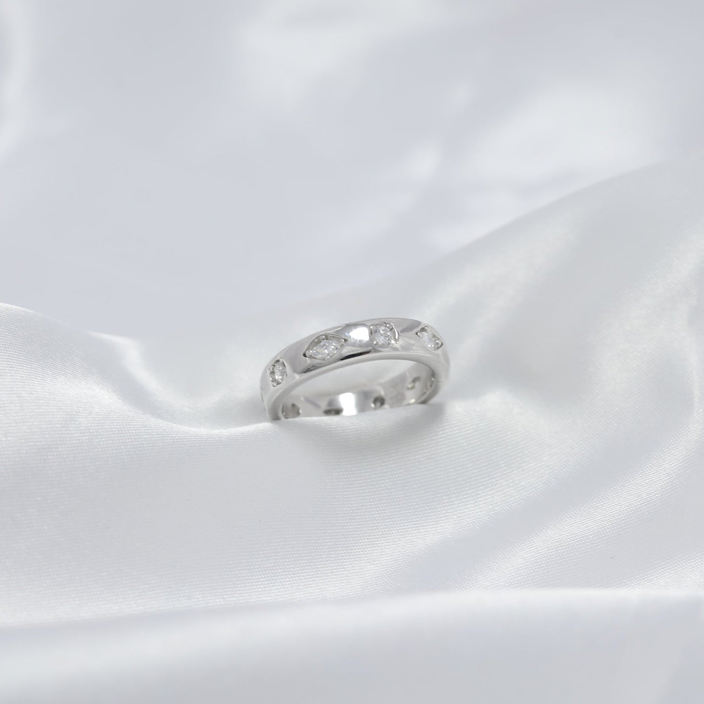 Classic Diamond Band