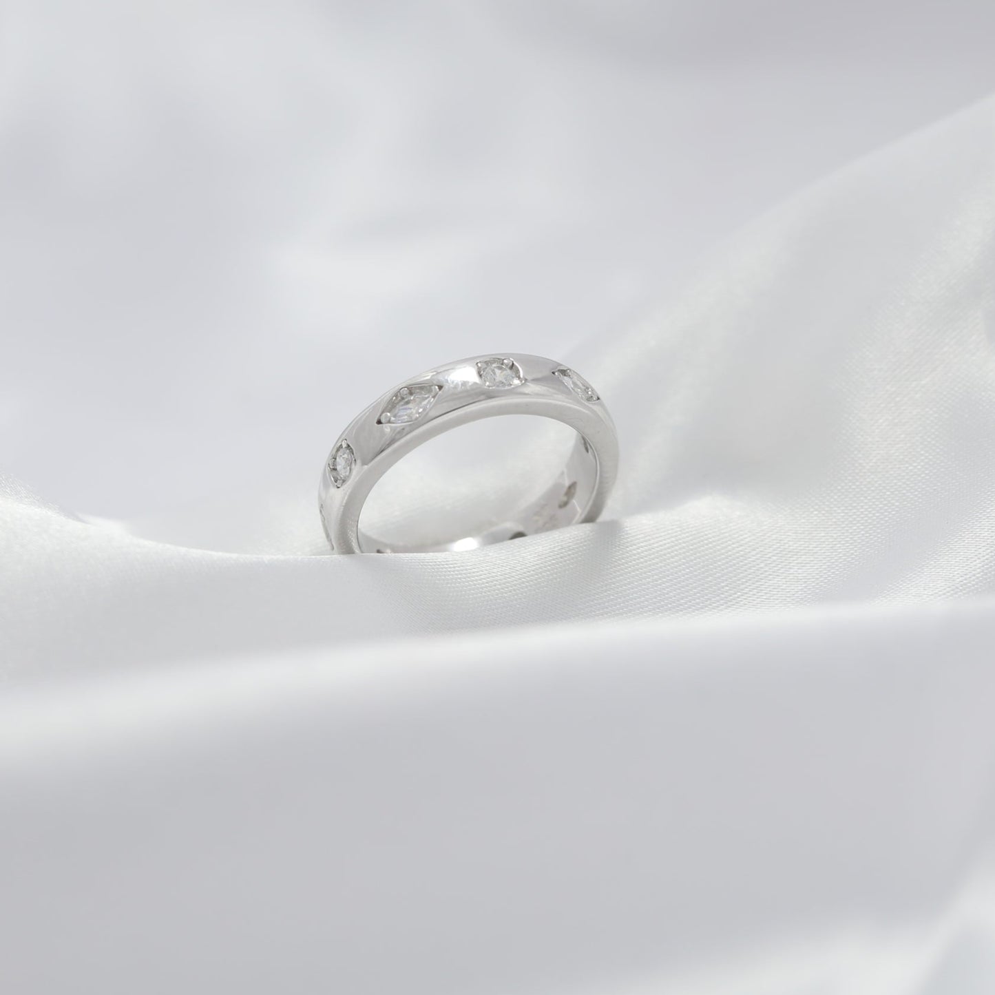 Classic Diamond Band