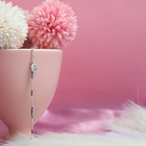 Timeless Radiance – The Infinity Charm Bracelet