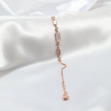 Load image into Gallery viewer, Blush Muse Bracelet