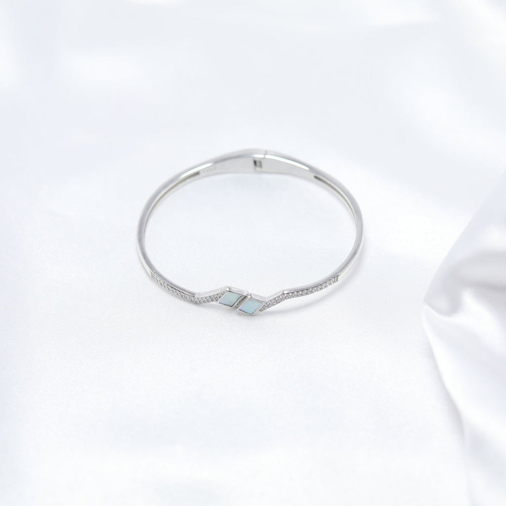 Pearl Prism Kada