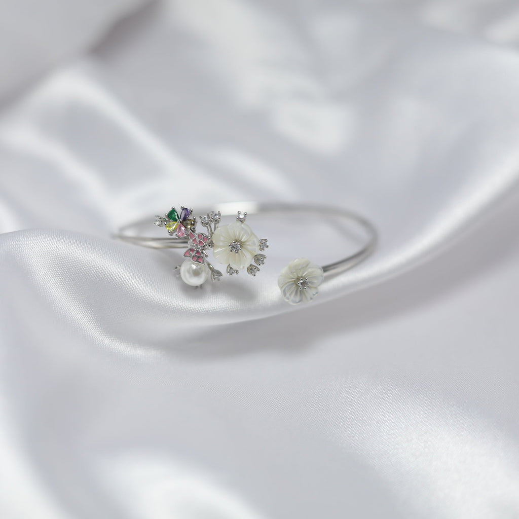 Gulnaaz Floral Kada
