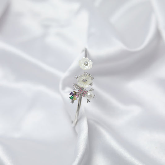 Gulnaaz Floral Kada