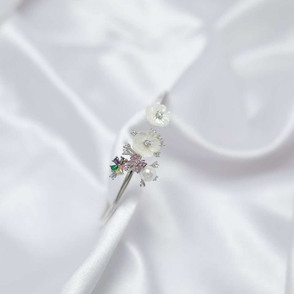 Gulnaaz Floral Kada