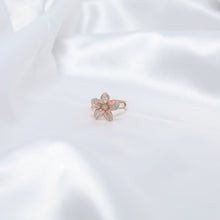Load image into Gallery viewer, Fleur Royale Ring