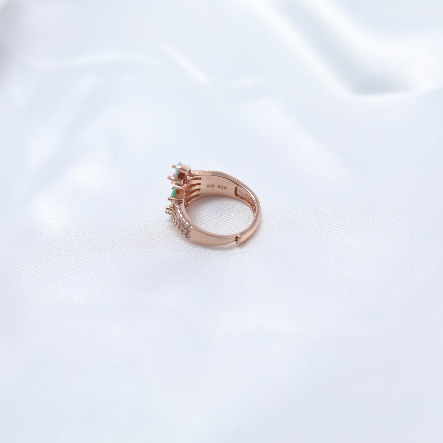 Vanya ring