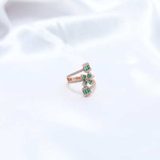 Emeralo Ring