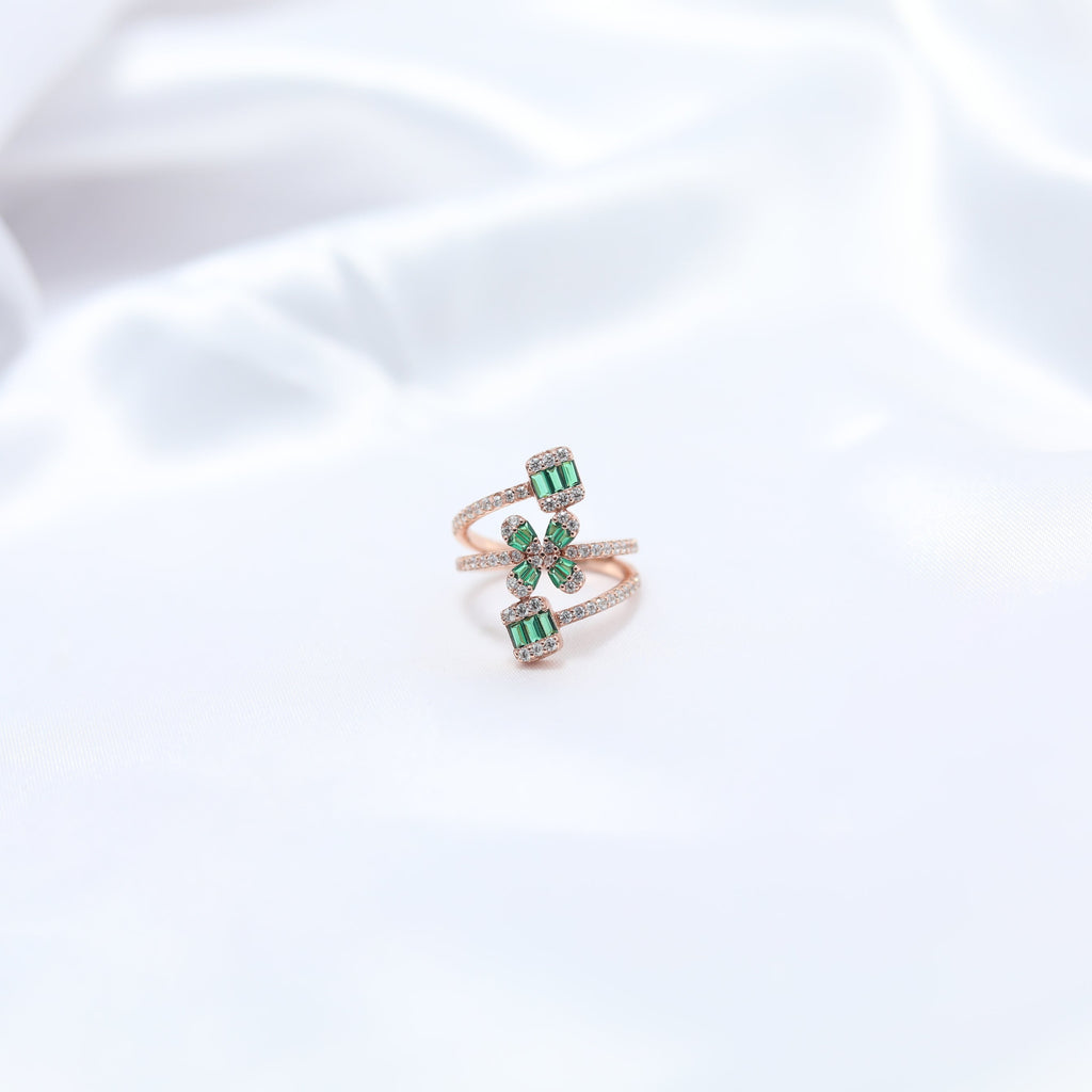 Emeralo Ring