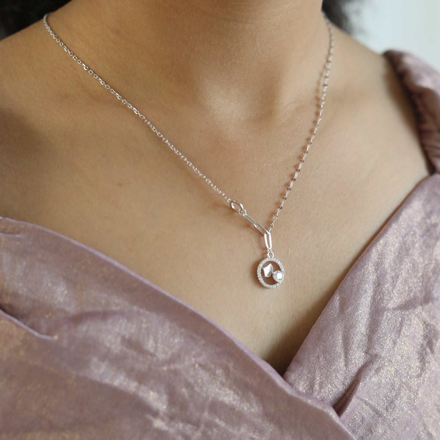 Amaira Pendant chain