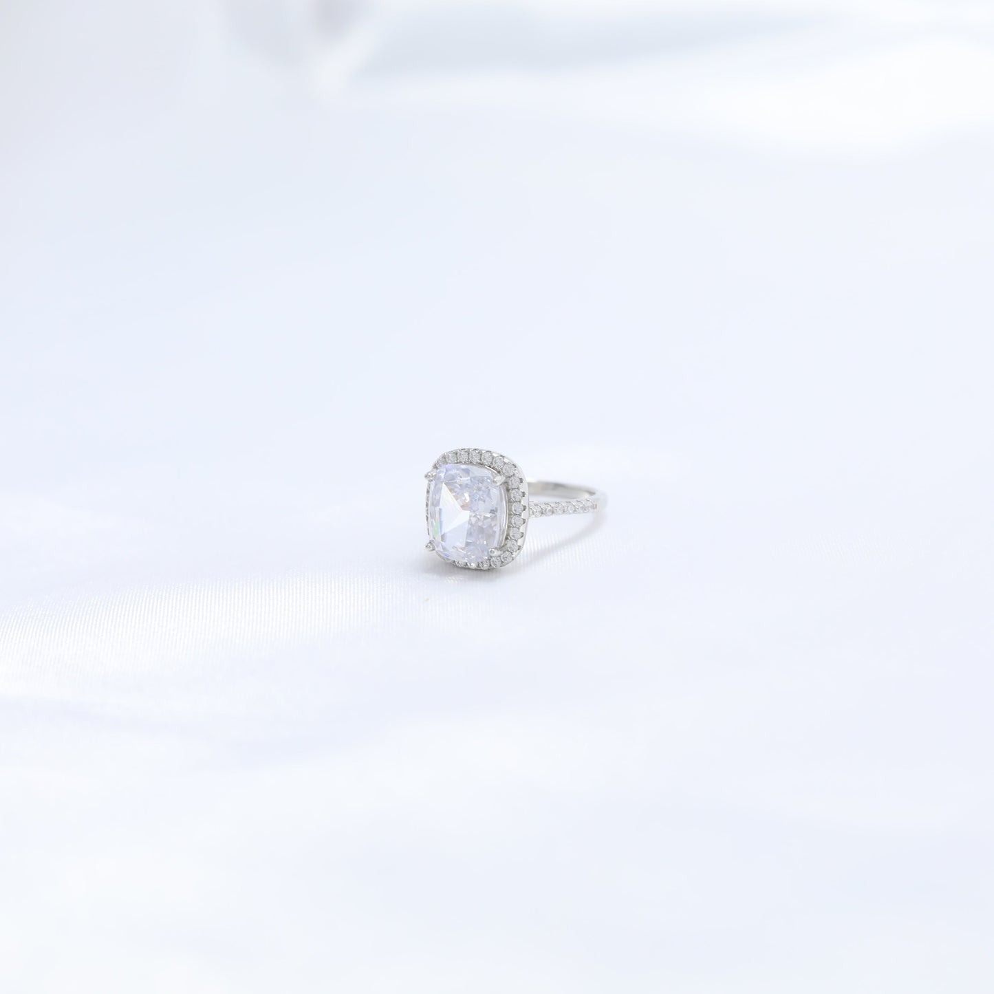 Aurora Ring - White