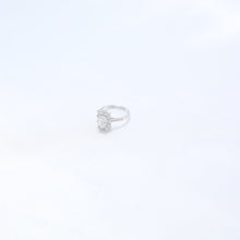 Load image into Gallery viewer, Rimjhim Ring - White