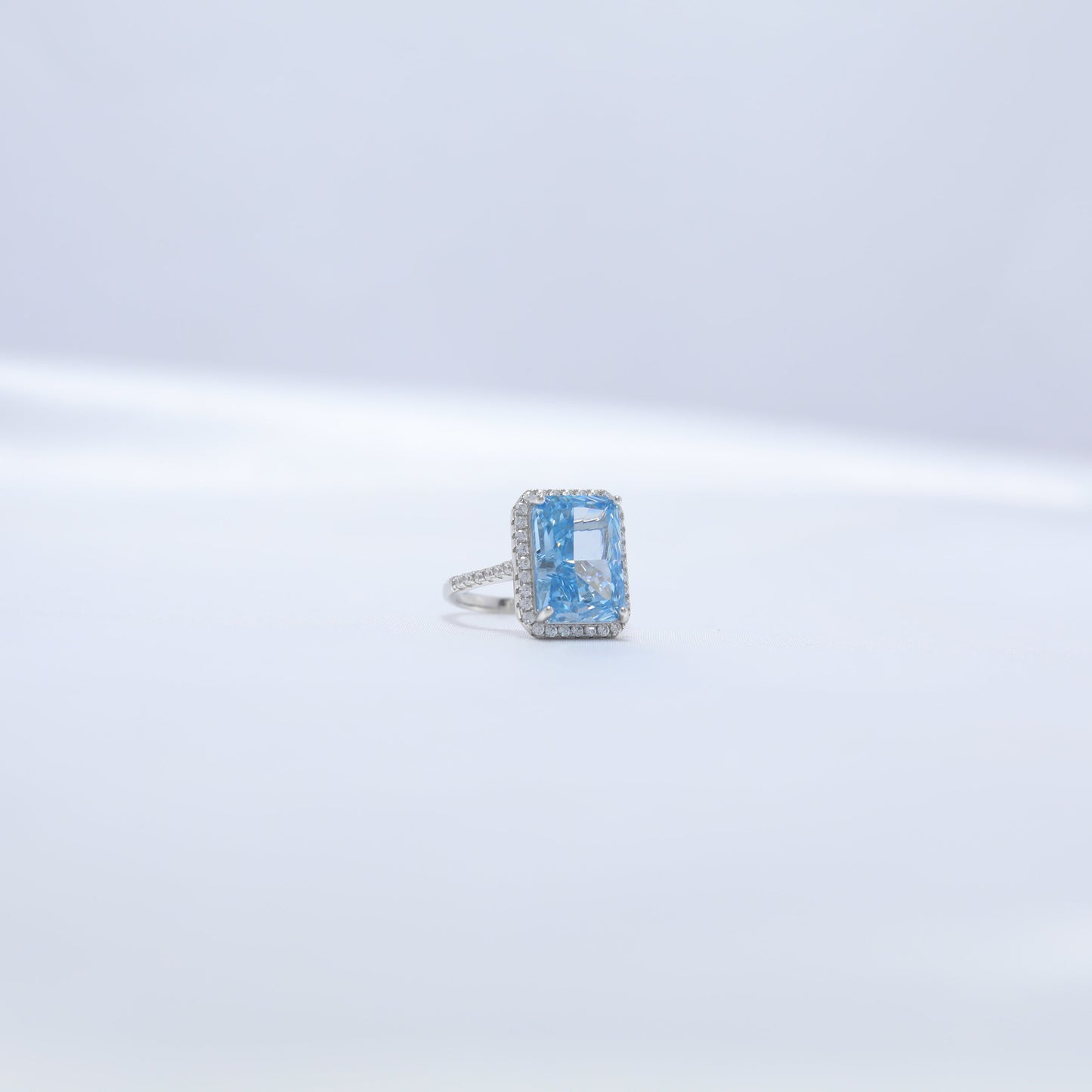 Neela Amber Ring