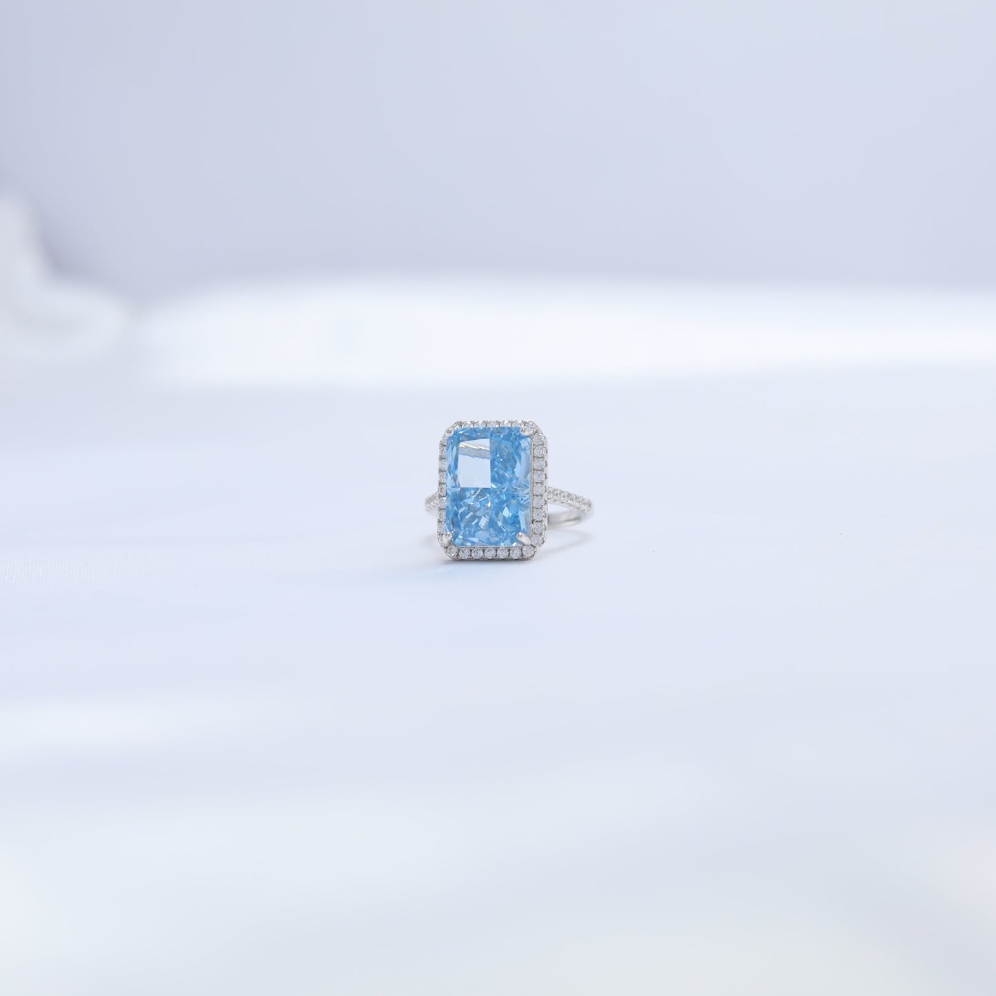 Neela Amber Ring
