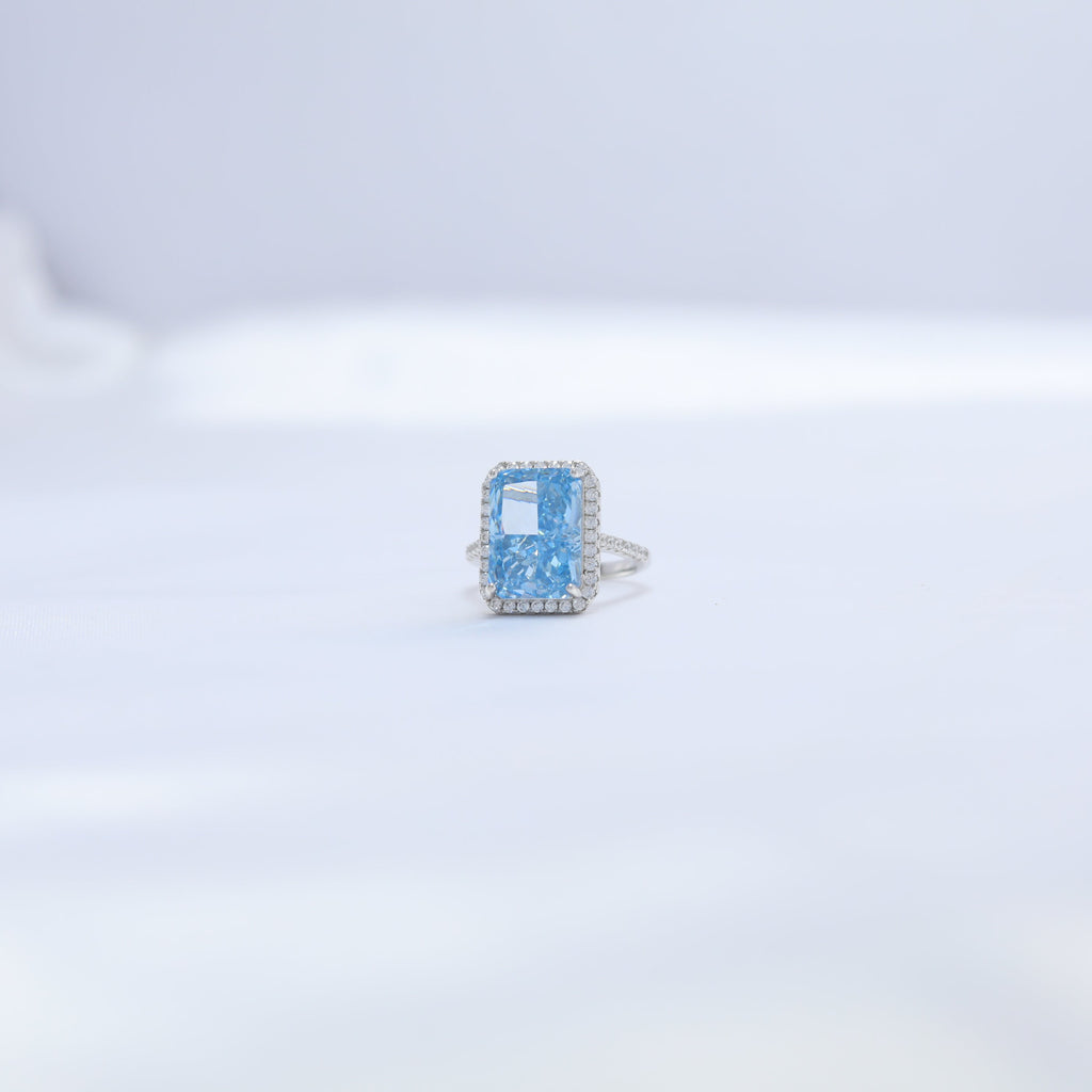 Neela Amber Ring
