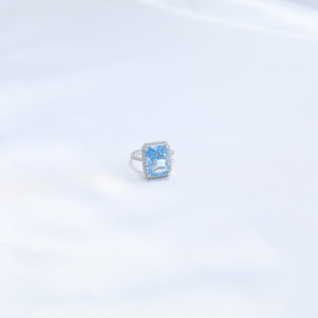 Neela Amber Ring
