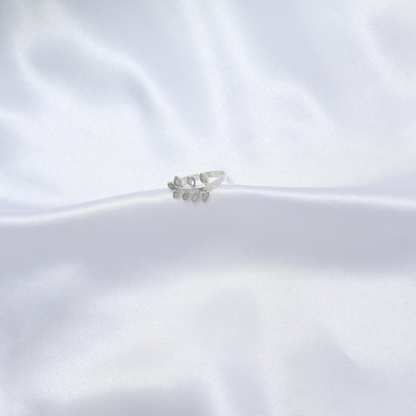 Vanya Ring