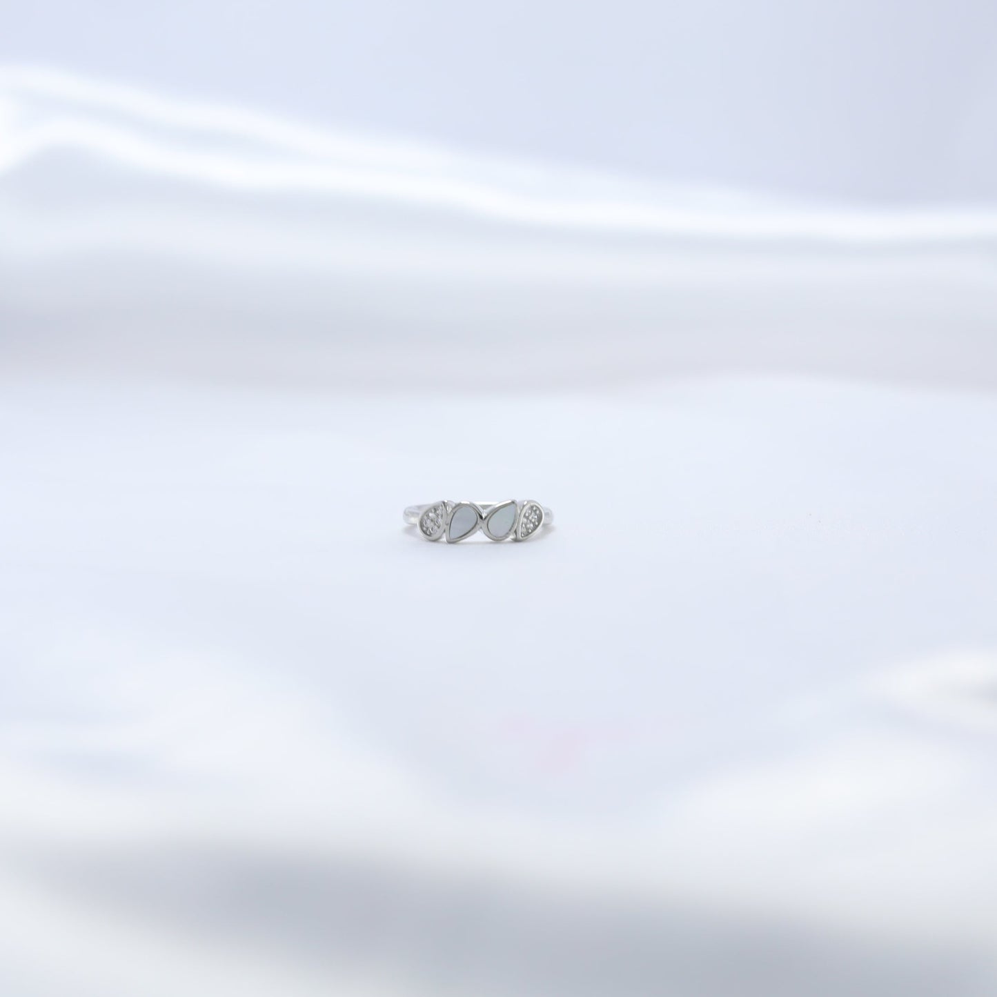 Noor Petal Ring