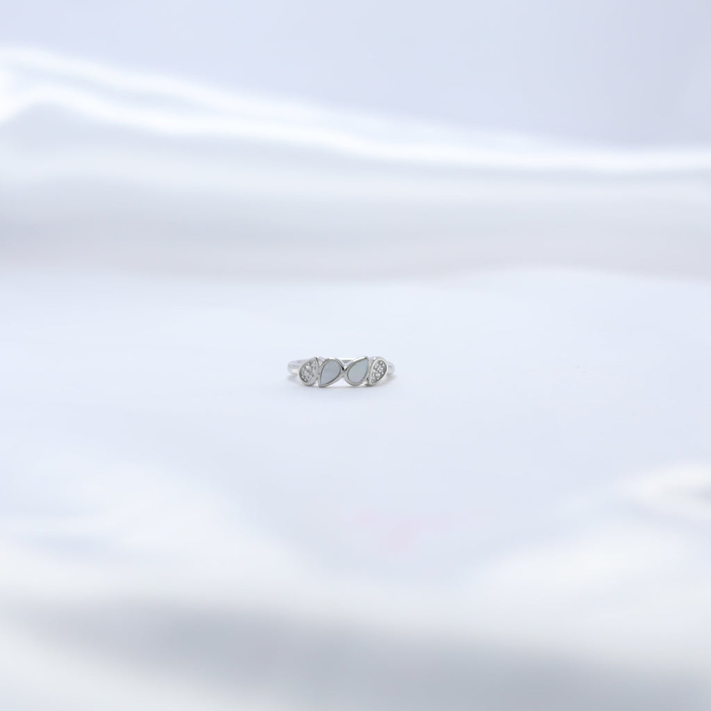 Noor Petal Ring