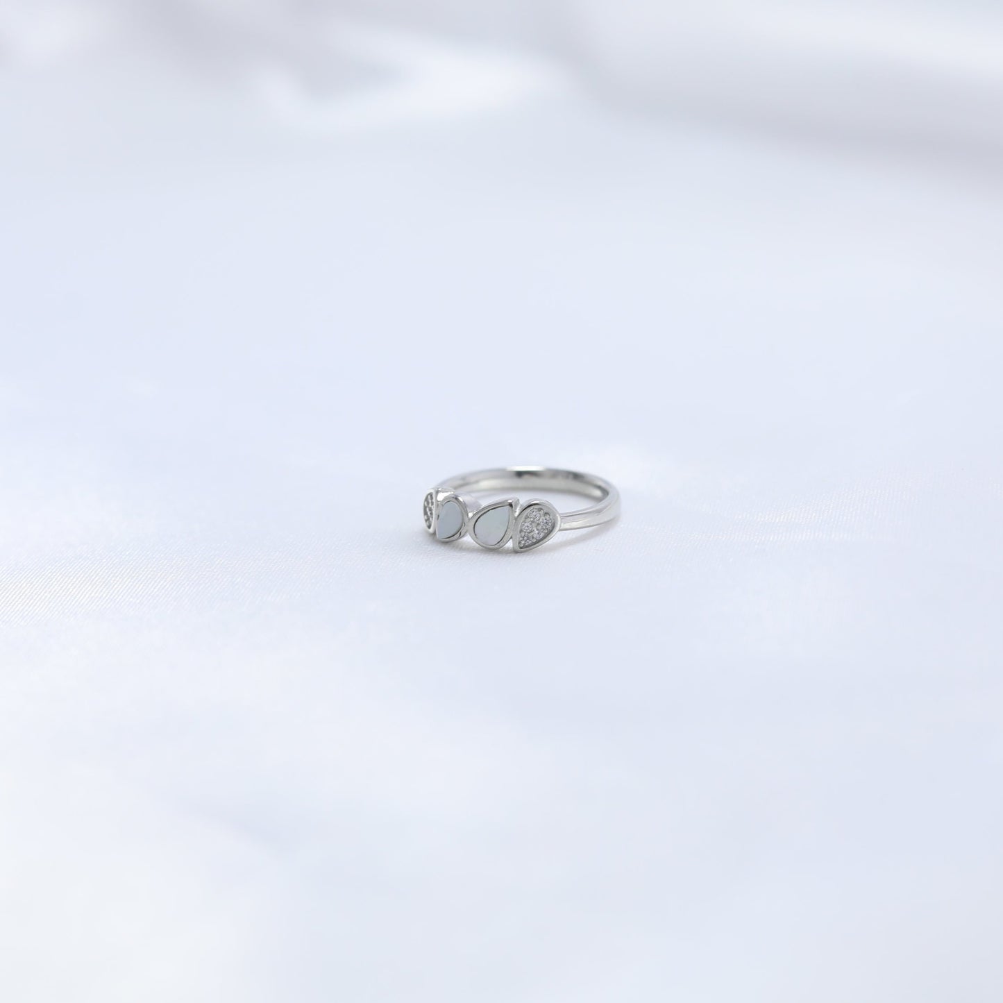 Noor Petal Ring