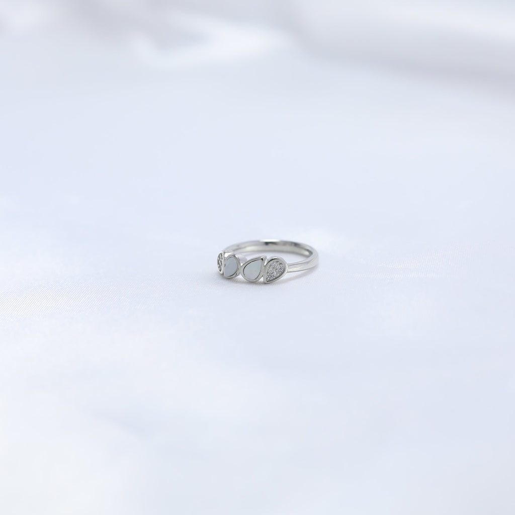 Noor Petal Ring