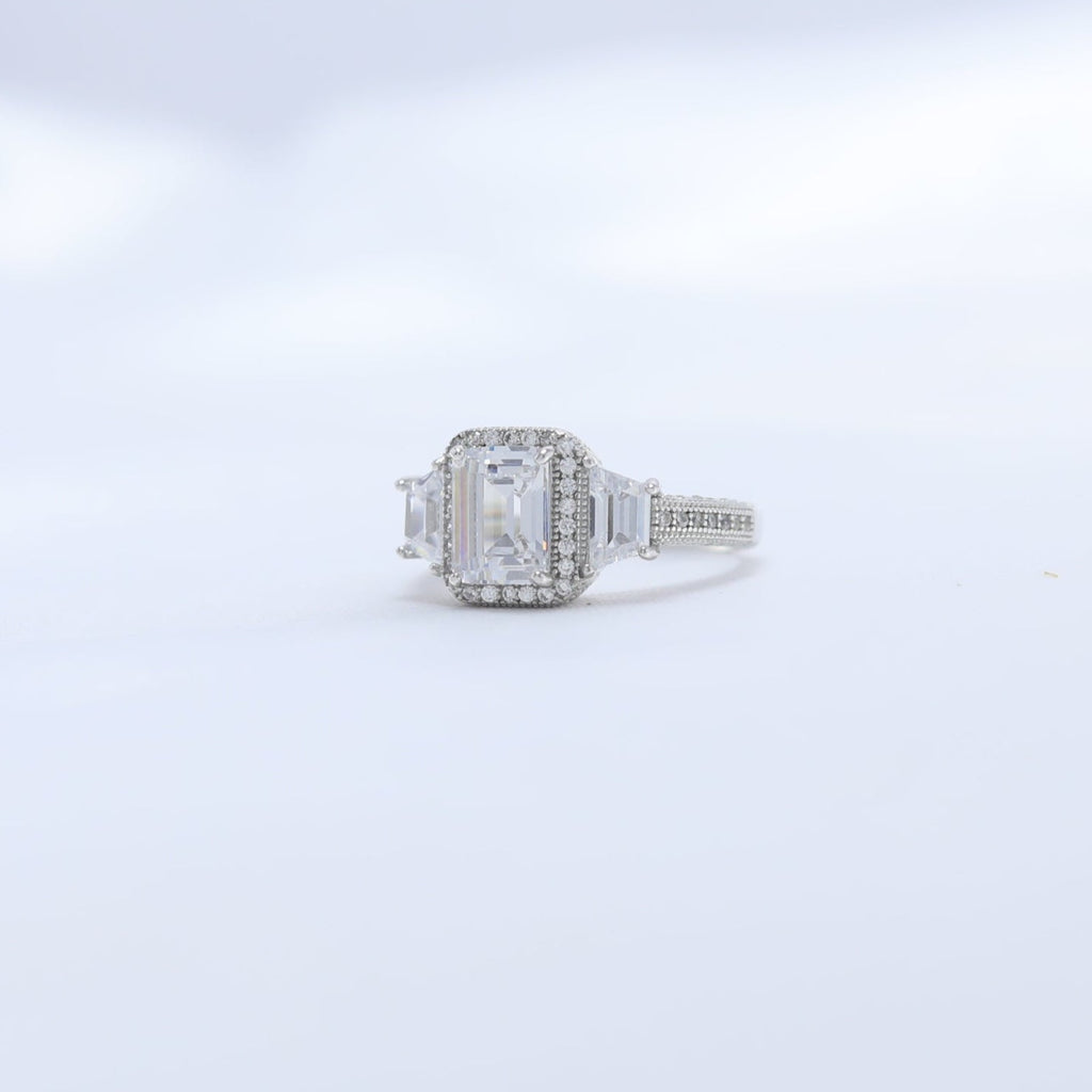 Alayra Regal Ring
