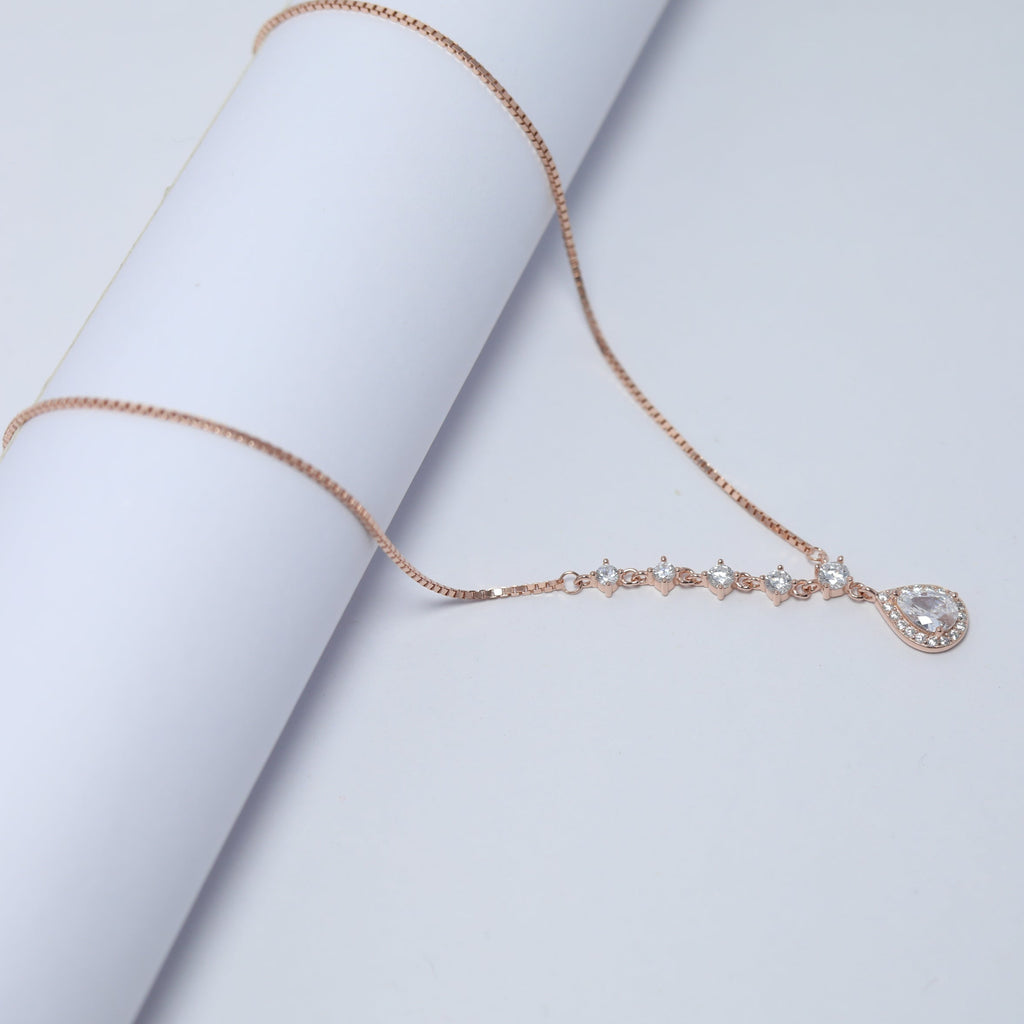 Elara Teardrop Necklace