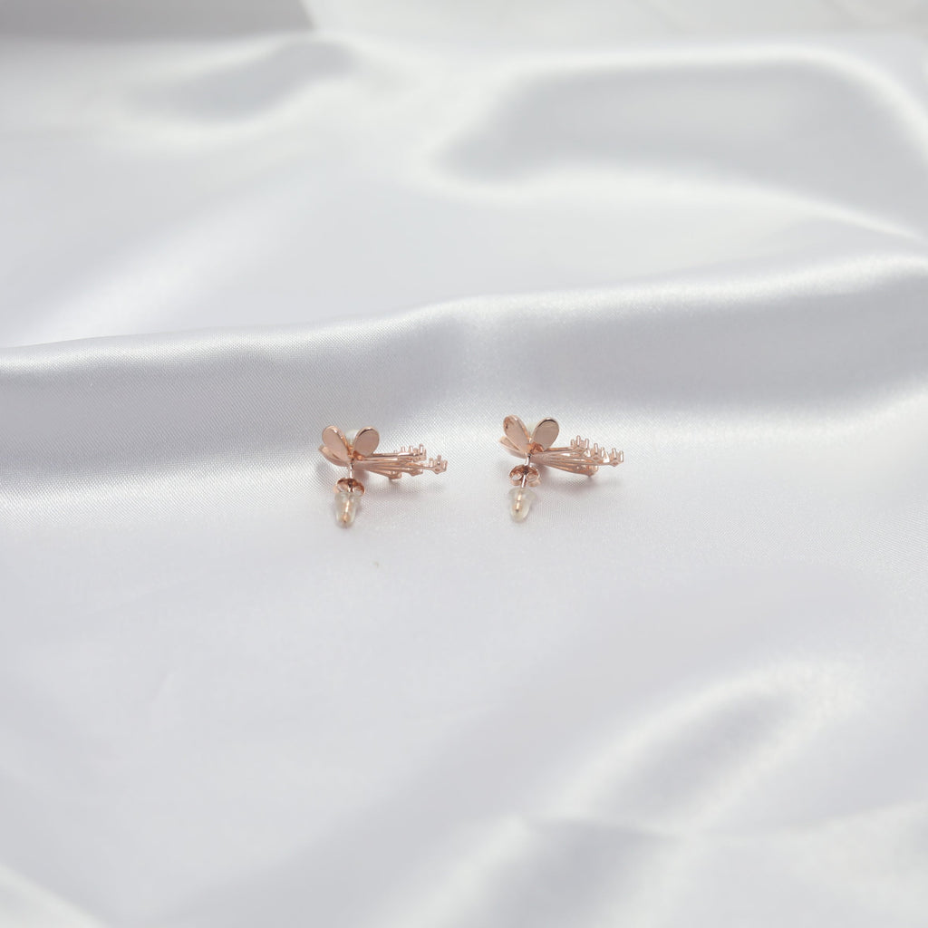 Midnight Bloom Pearl Earrings