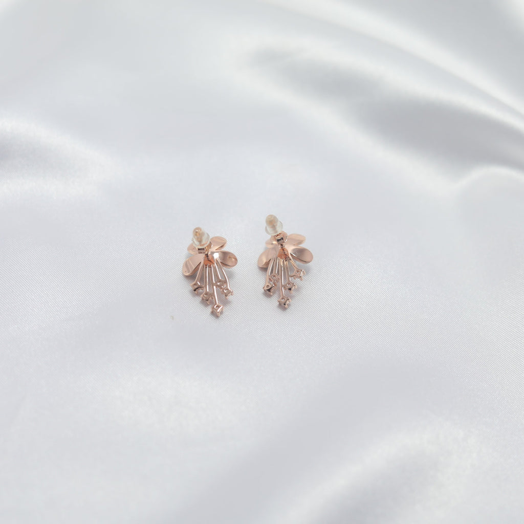 Midnight Bloom Pearl Earrings