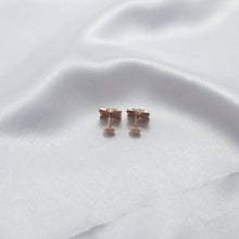 Load image into Gallery viewer, Sapphire Bloom Stud Earrings