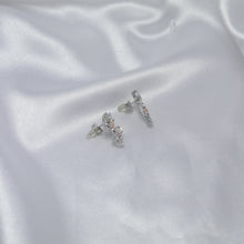 Load image into Gallery viewer, Floret Luxe Earring