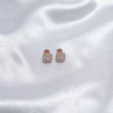 Load image into Gallery viewer, Sitara Square Stud