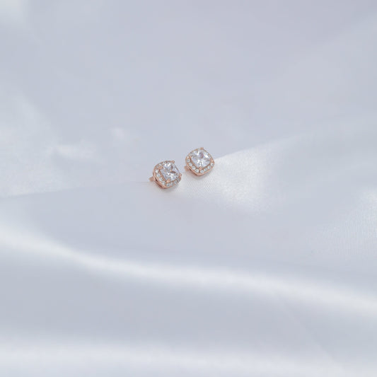 Inaaya Studs