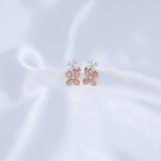 Sunehri Sway Studs