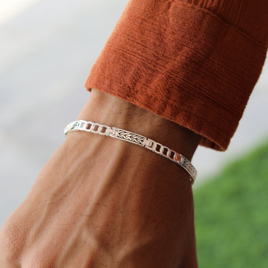 Vanguard Bracelet